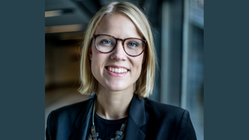 Porträttbild på Kristina Yngwe som är ordförande för Miljö- och Jordbruksutskottet i riksdagen.
